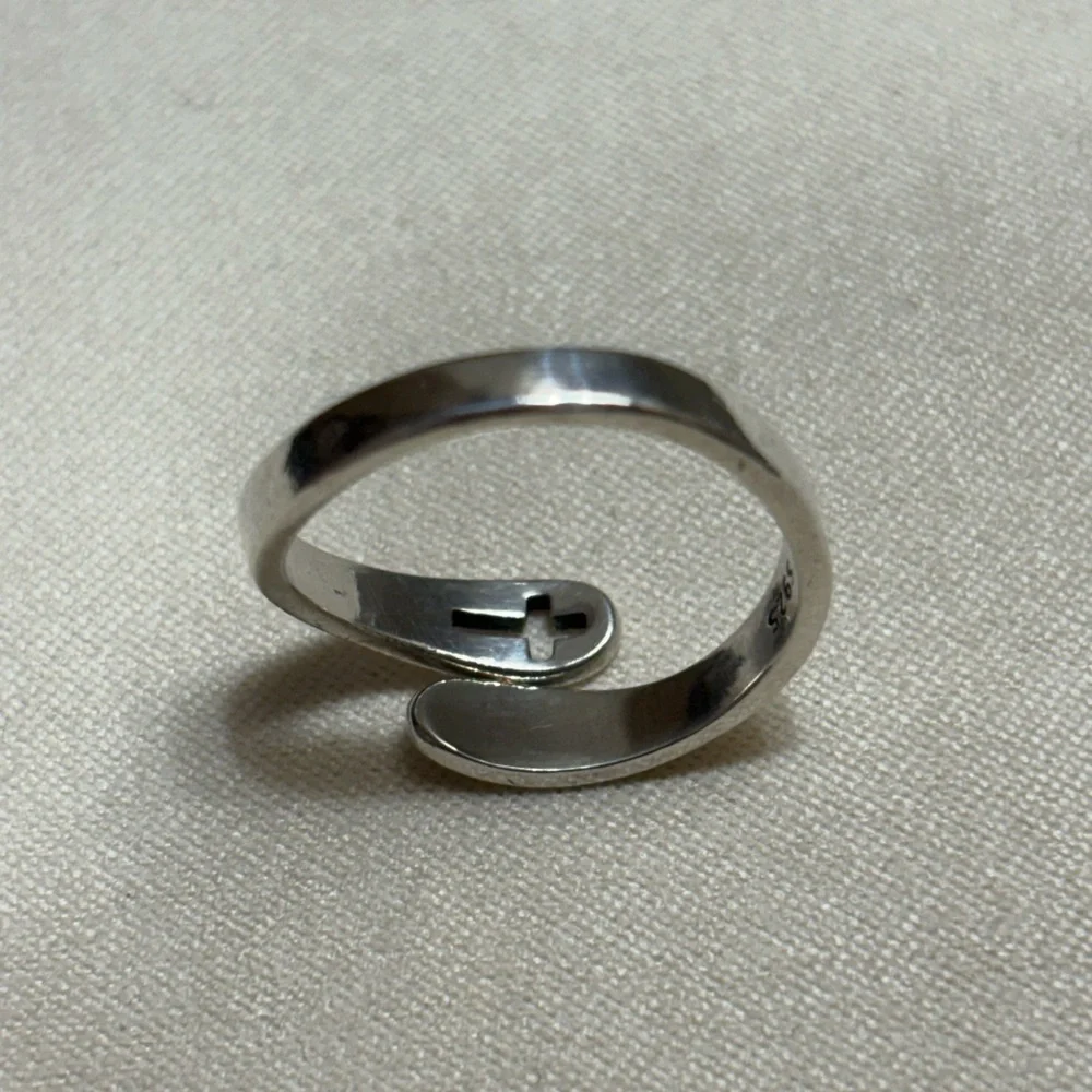 Sterling Silver Faith Cross Bypass Ring